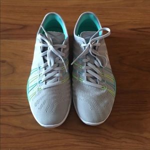 NWOT Nike Free RN 6 Women’s Sneakers